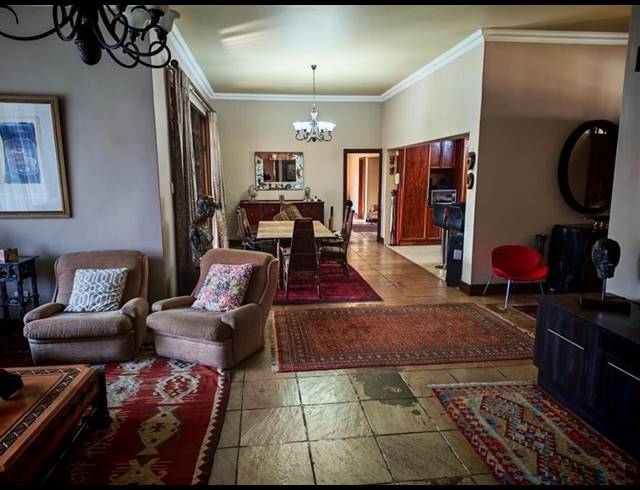 4 BEDROOM HOUSE FOR SALE IN VANDERBIJLPARK SW 5